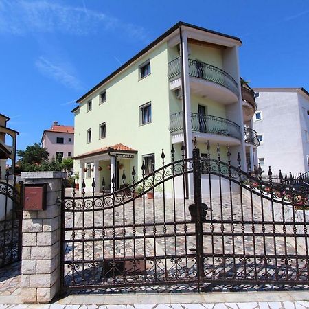 Apartments Villa Mara Rovinj Luaran gambar