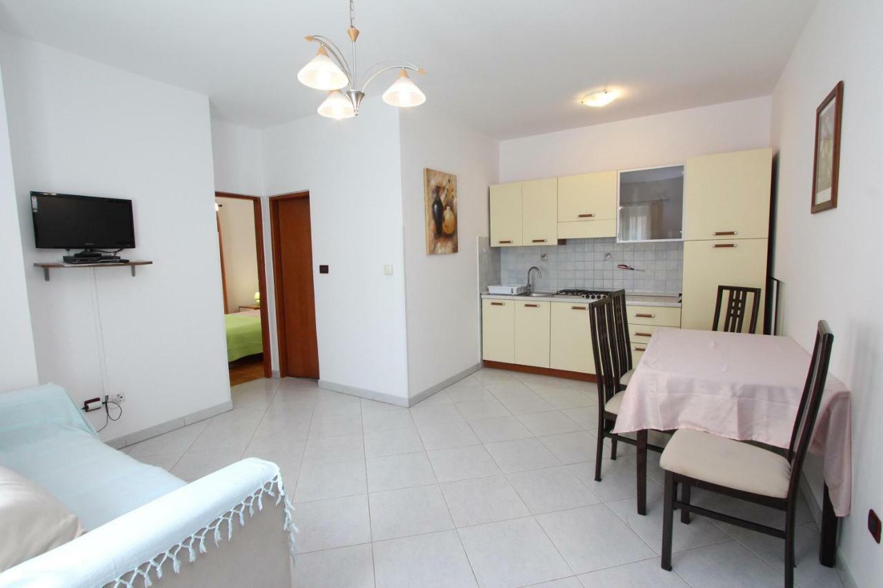 Apartments Villa Mara Rovinj Luaran gambar