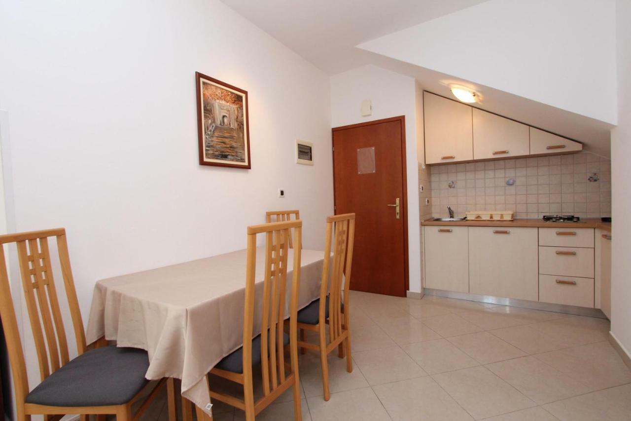 Apartments Villa Mara Rovinj Luaran gambar